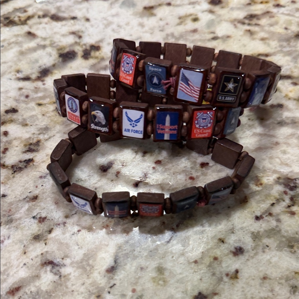 Wooden Military-Themed Bracelet - Picture 2 of 3